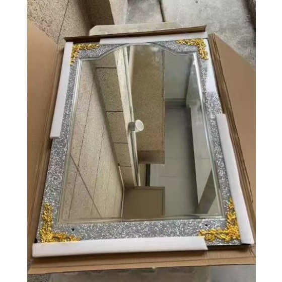 T136 50 * 70cm  FRAMELESS Mirror with gold patterned